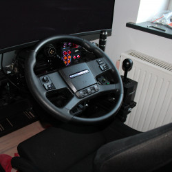 Thrusmaster SimTask Truck-40 Add-On, mieux vaut camtar que jamais